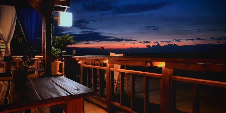 Etkileyici Balkon Dekorasyonu Önerileri