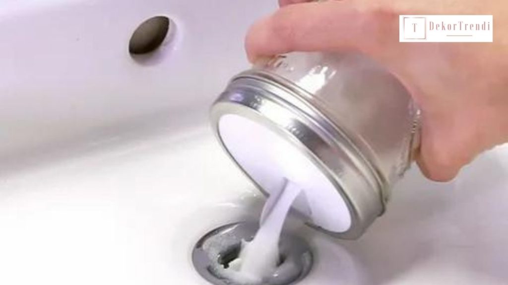 4 Yöntemle Banyo Gideri Nasıl Açılır