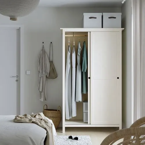 İkea Hemnes Gardrop